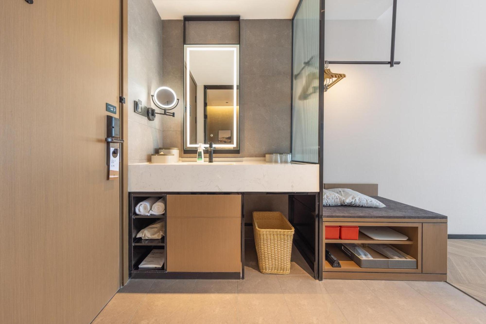 Atour Hotel Wuhan Chuhe Han Street Hongshan Plaza Zewnętrze zdjęcie