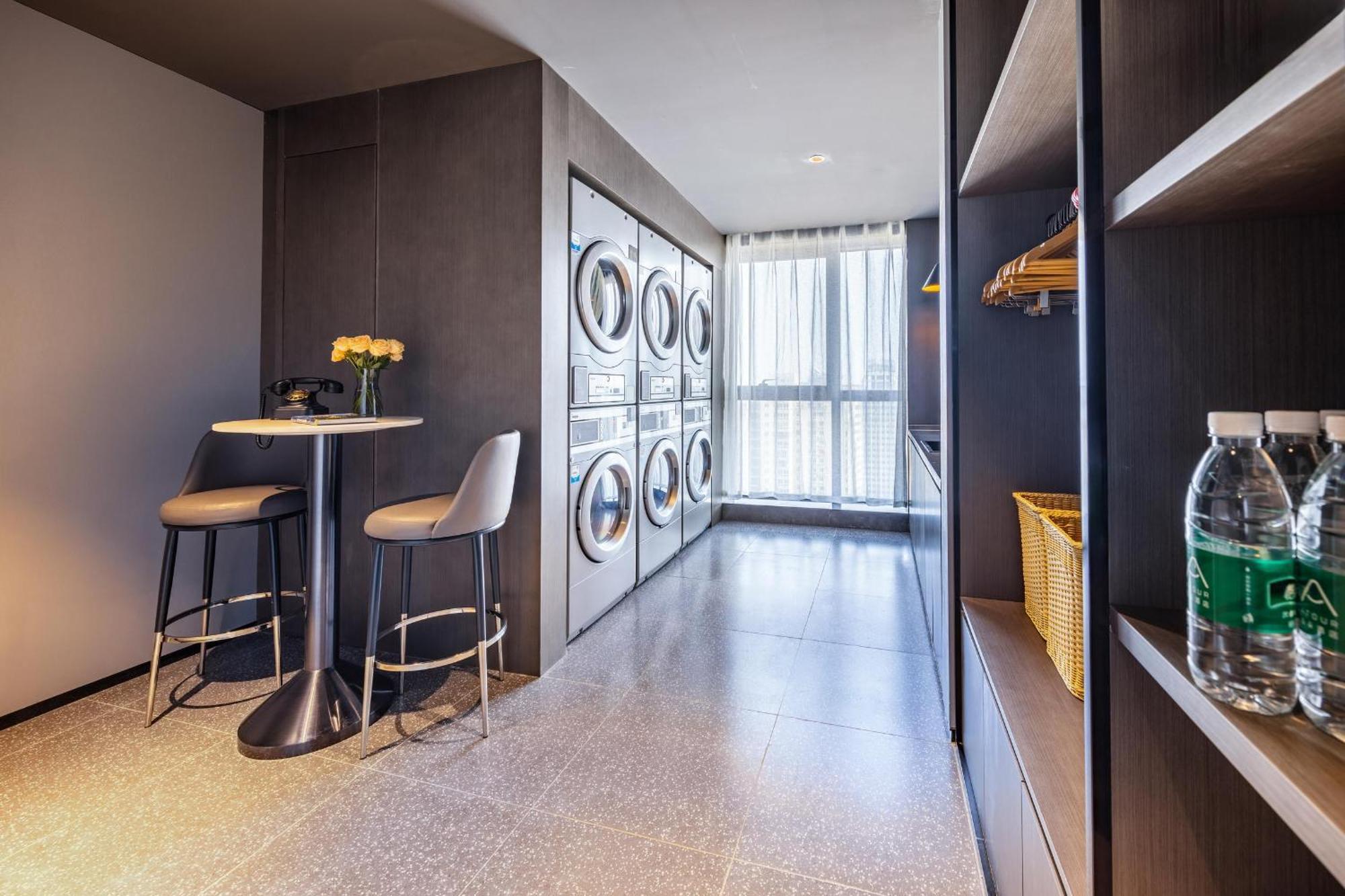 Atour Hotel Wuhan Chuhe Han Street Hongshan Plaza Zewnętrze zdjęcie