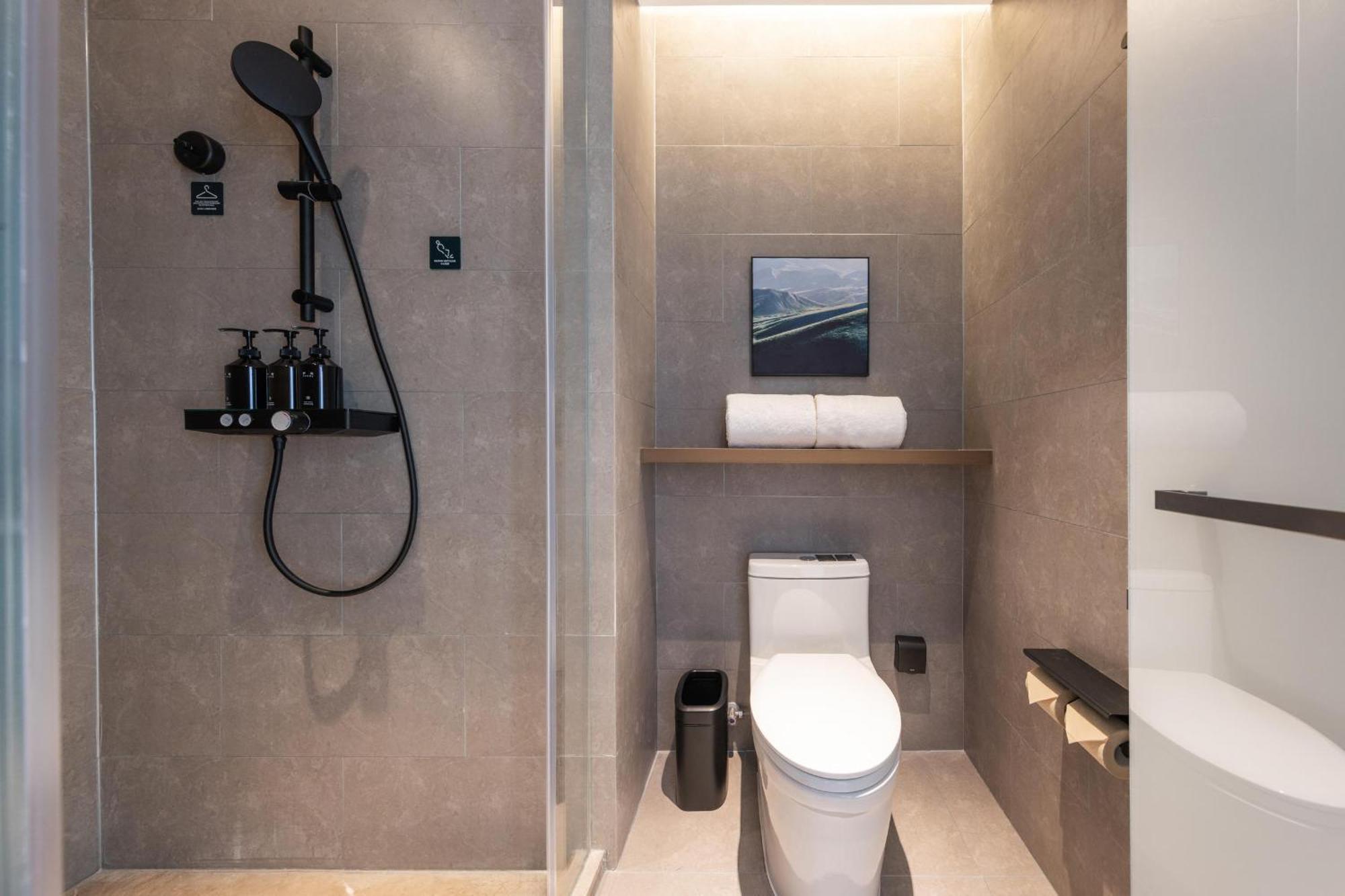 Atour Hotel Wuhan Chuhe Han Street Hongshan Plaza Zewnętrze zdjęcie